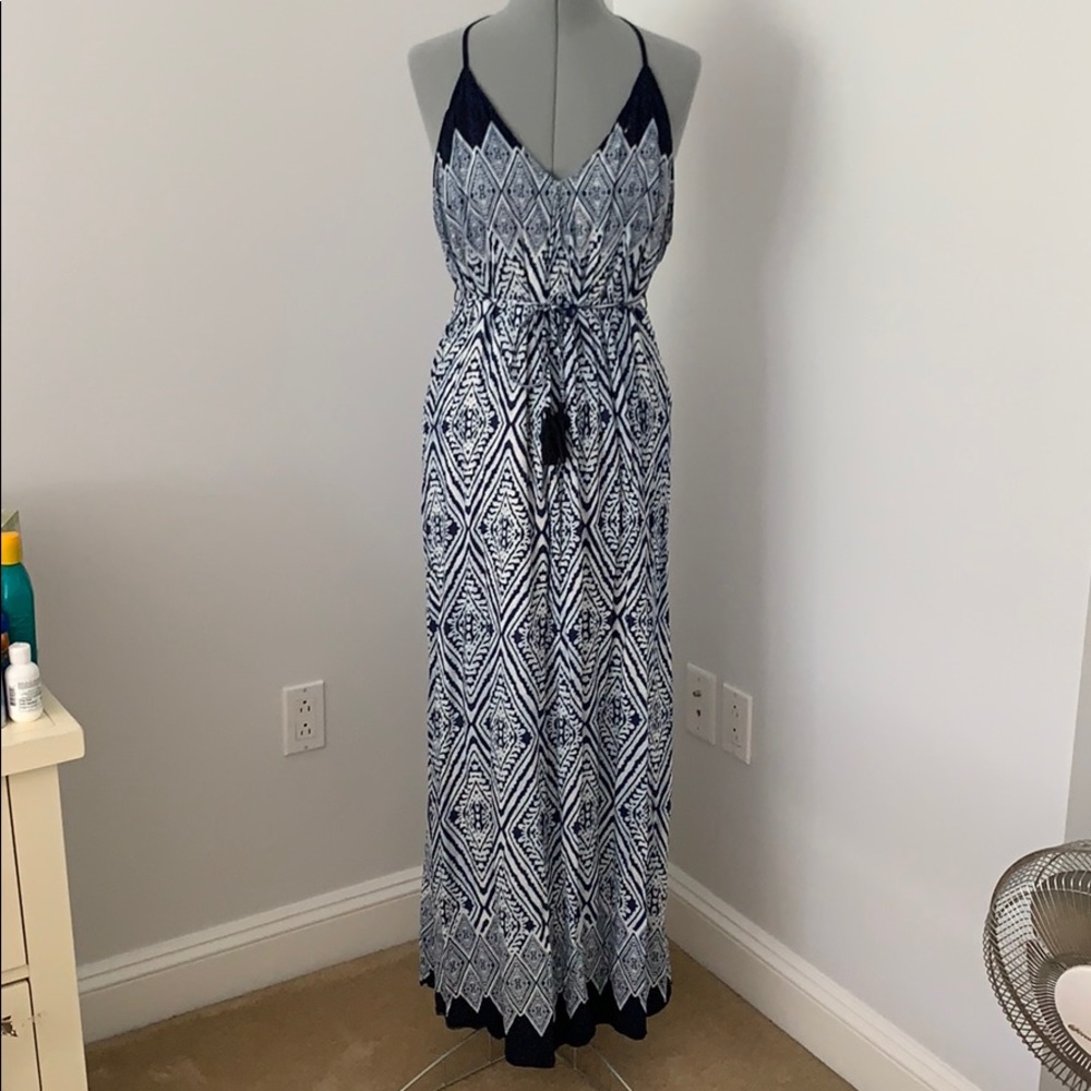 Aakaa low back maxi dress size large